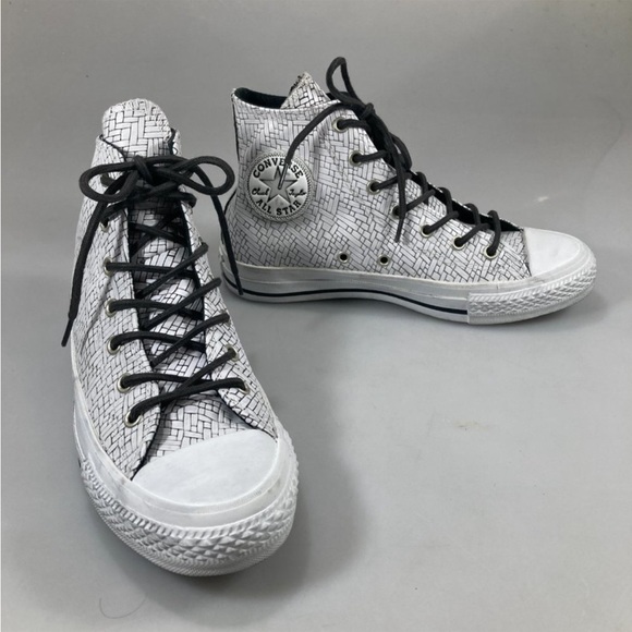 Converse Shoes - CONVERSE women’s Chuck Taylor high-tops